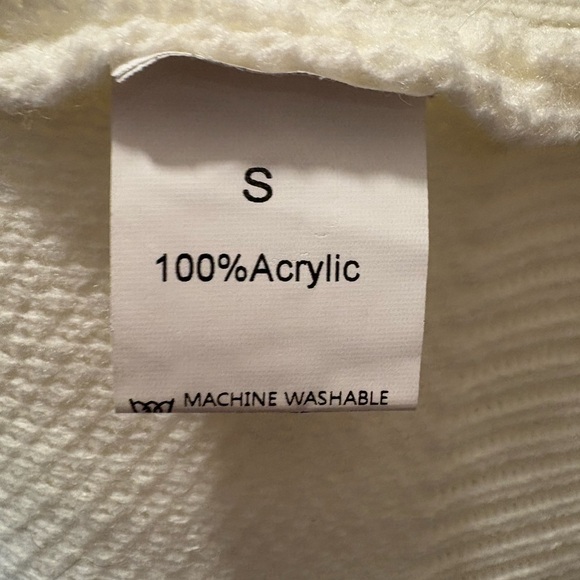 Cozy Cream Button-Up Cardigan - Picture 3 of 3